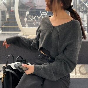 Urban Outfitters Charcoal Gray Cropped V Neck Sweater